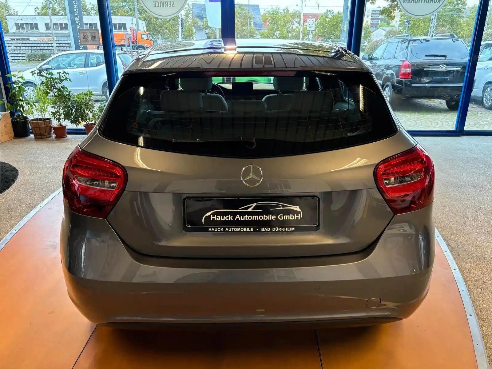 Mercedes-Benz A 180