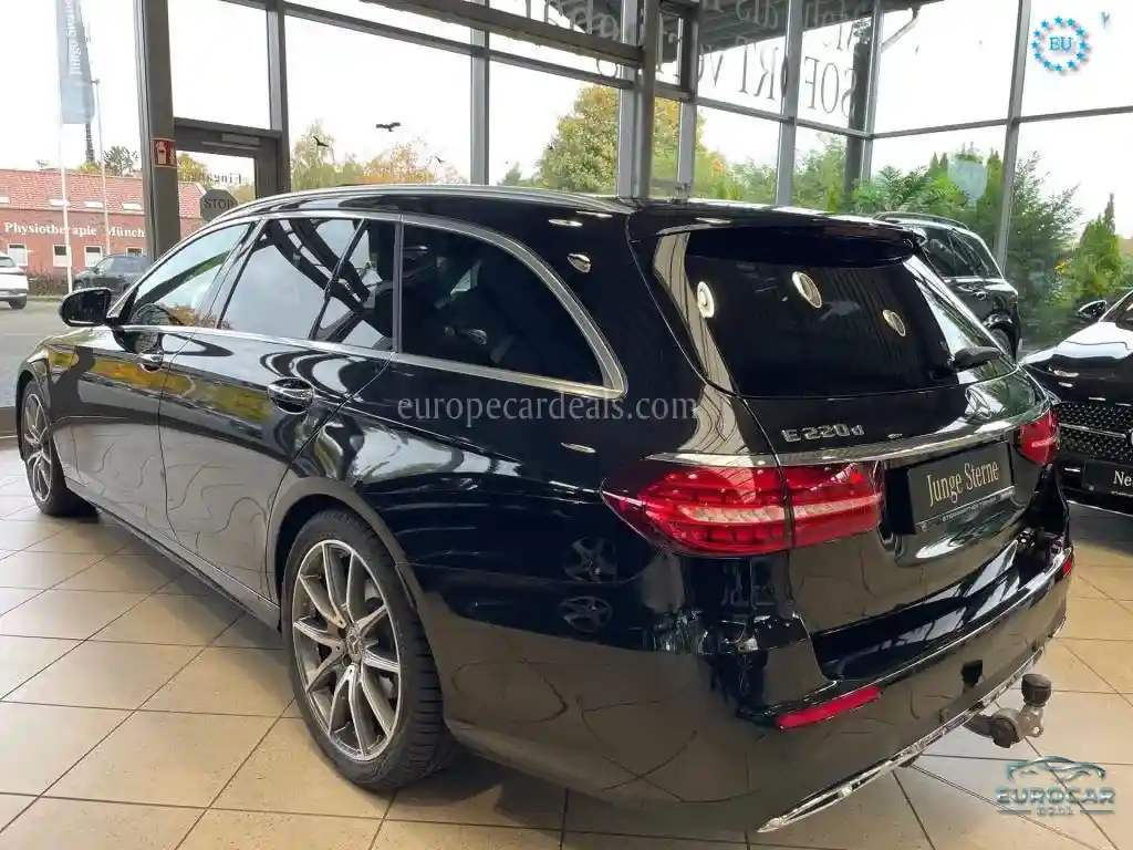 Mercedes-Benz E 220