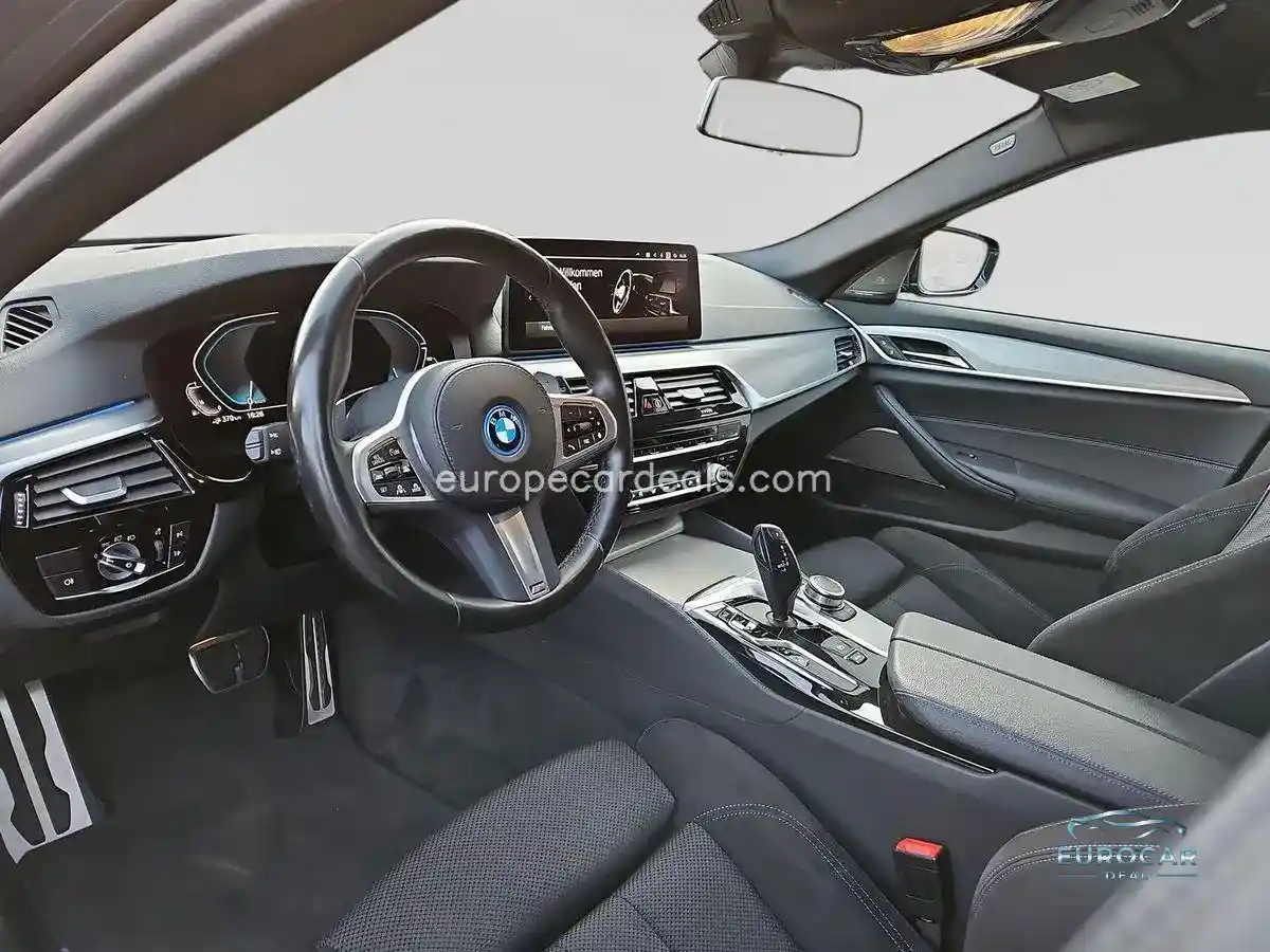 BMW 530
