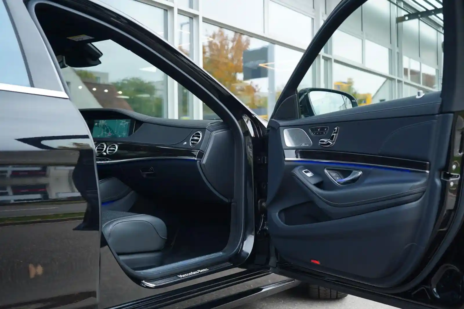 Mercedes-Benz S 560