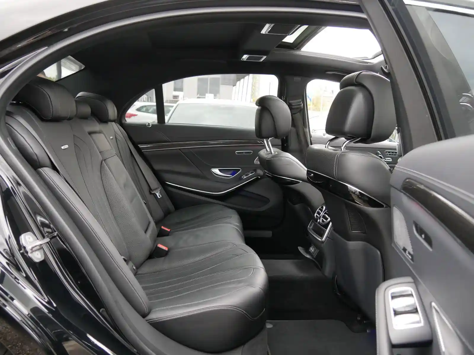 Mercedes-Benz S 63 AMG