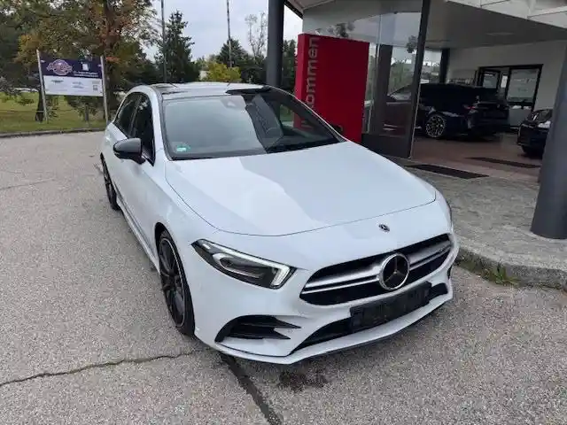 Mercedes-Benz A 35 AMG