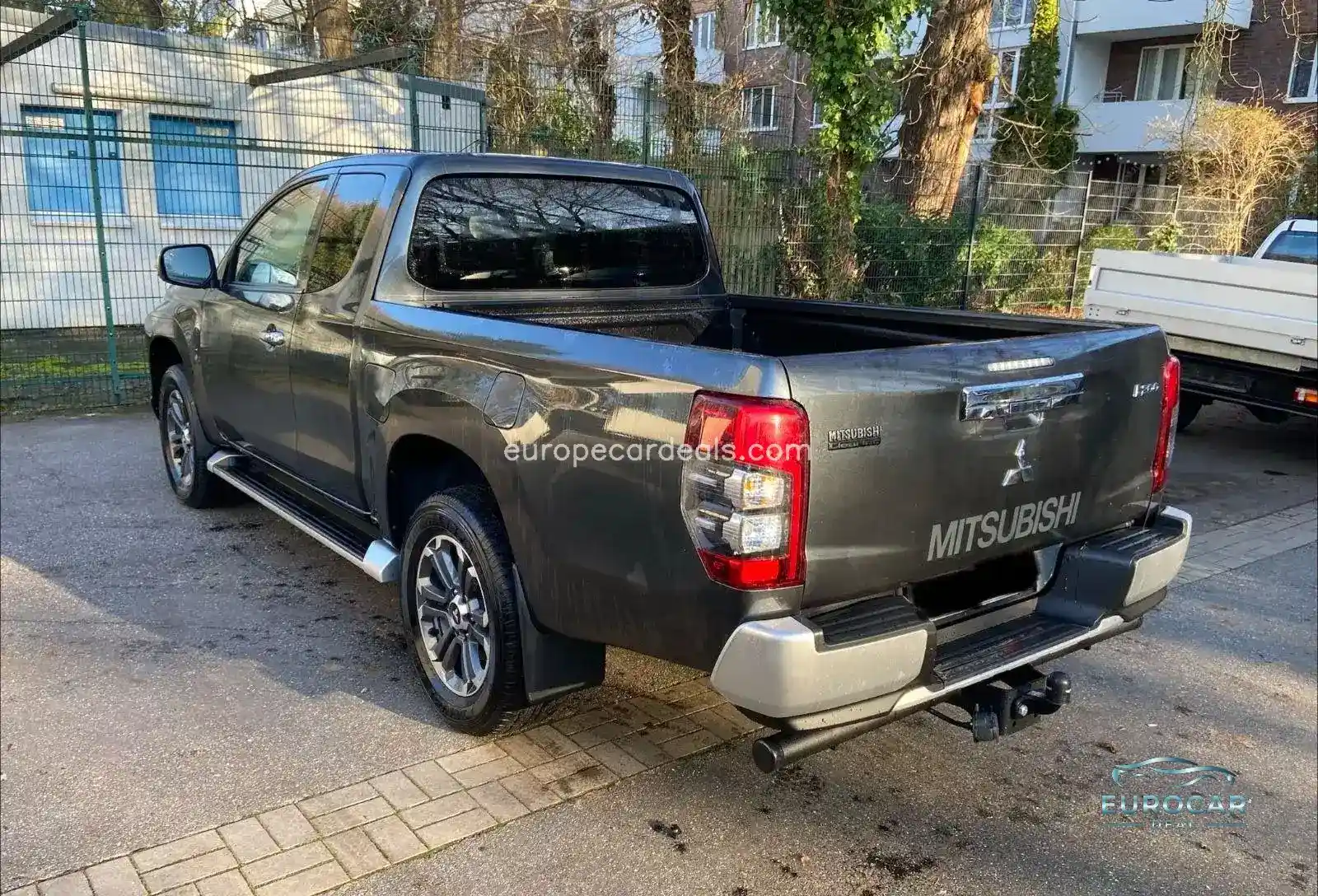Mitsubishi L200