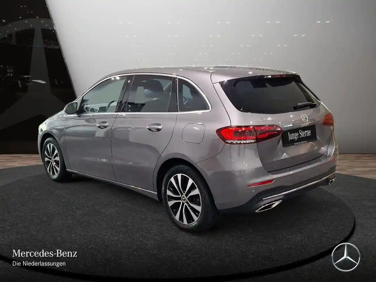Mercedes-Benz B 250