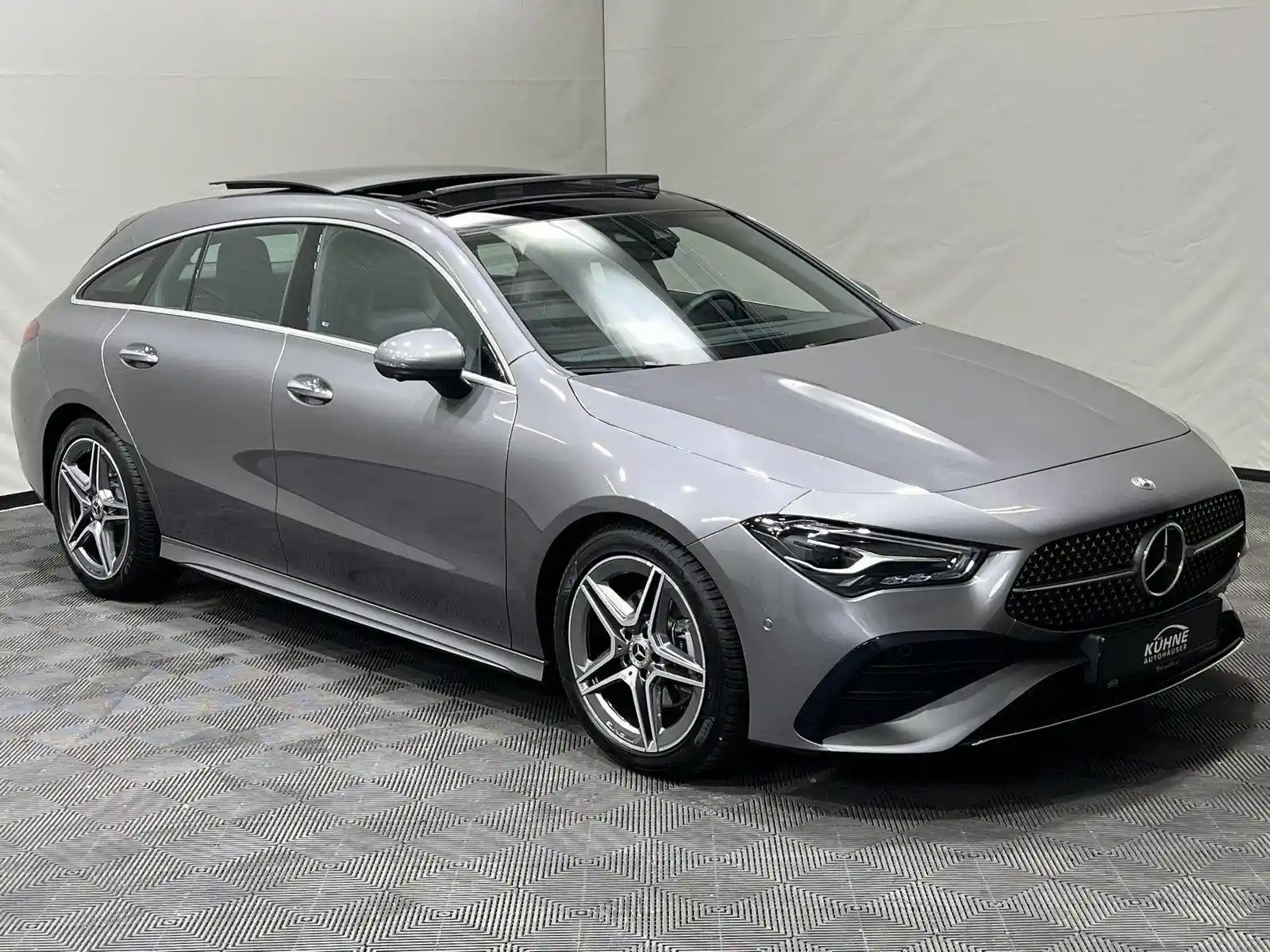 Mercedes-Benz CLA 180 Shooting Brake