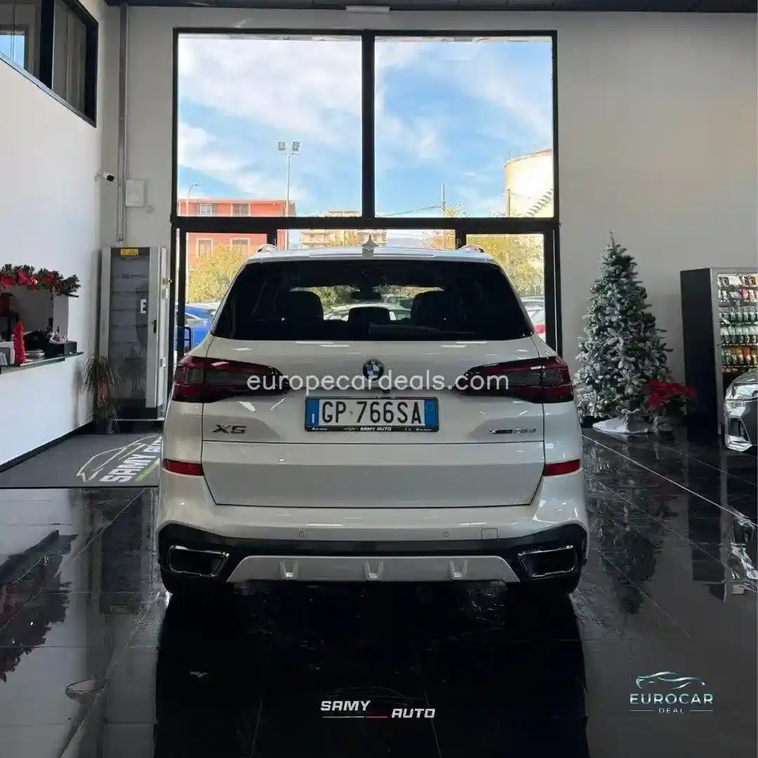 BMW X5 M50