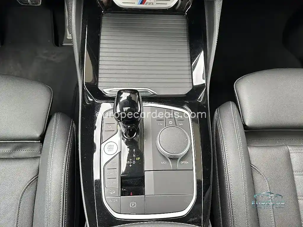 BMW X4 M40