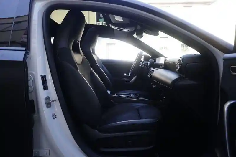Mercedes-Benz A 35 AMG