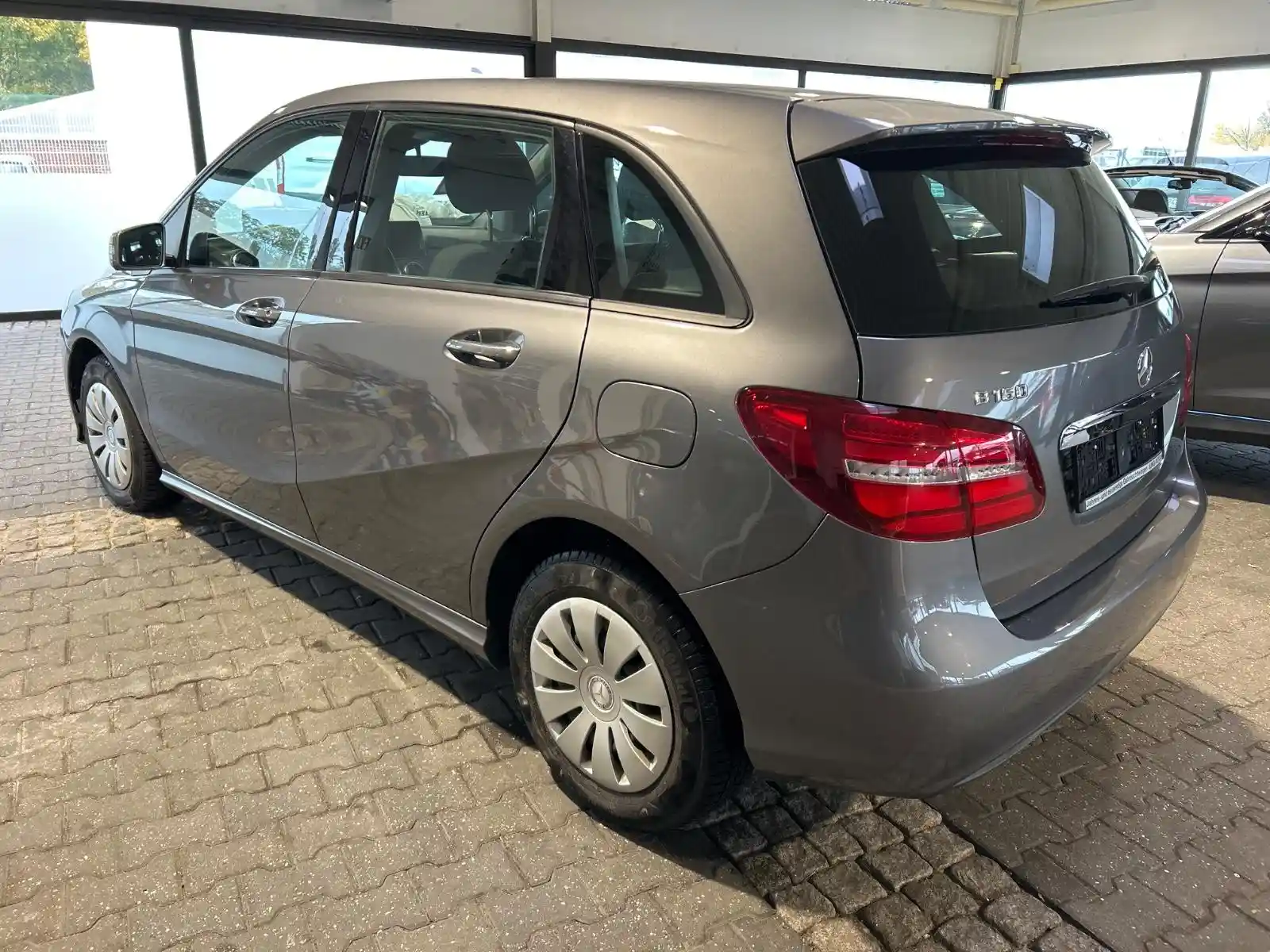 Mercedes-Benz B 160