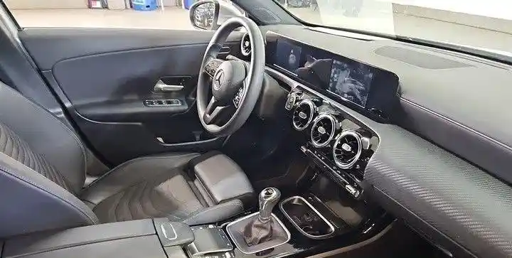 Mercedes-Benz A 200