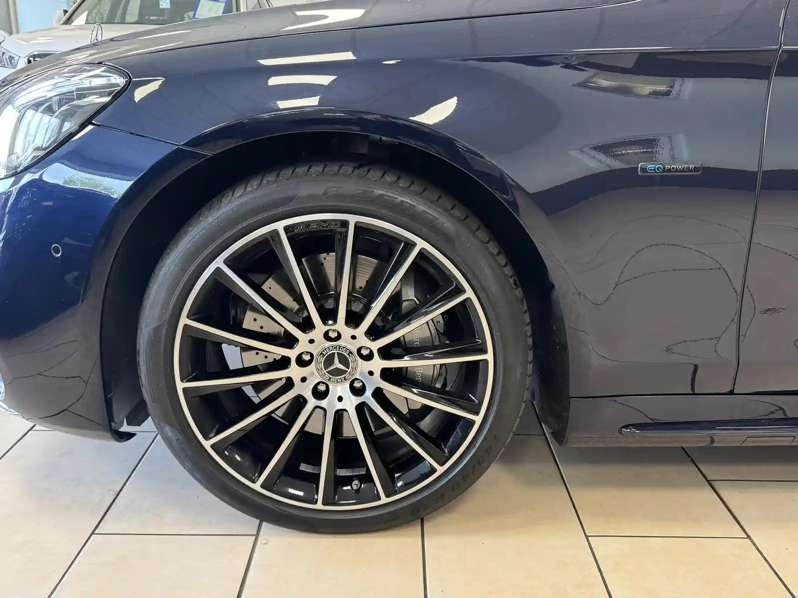 Mercedes-Benz S 560