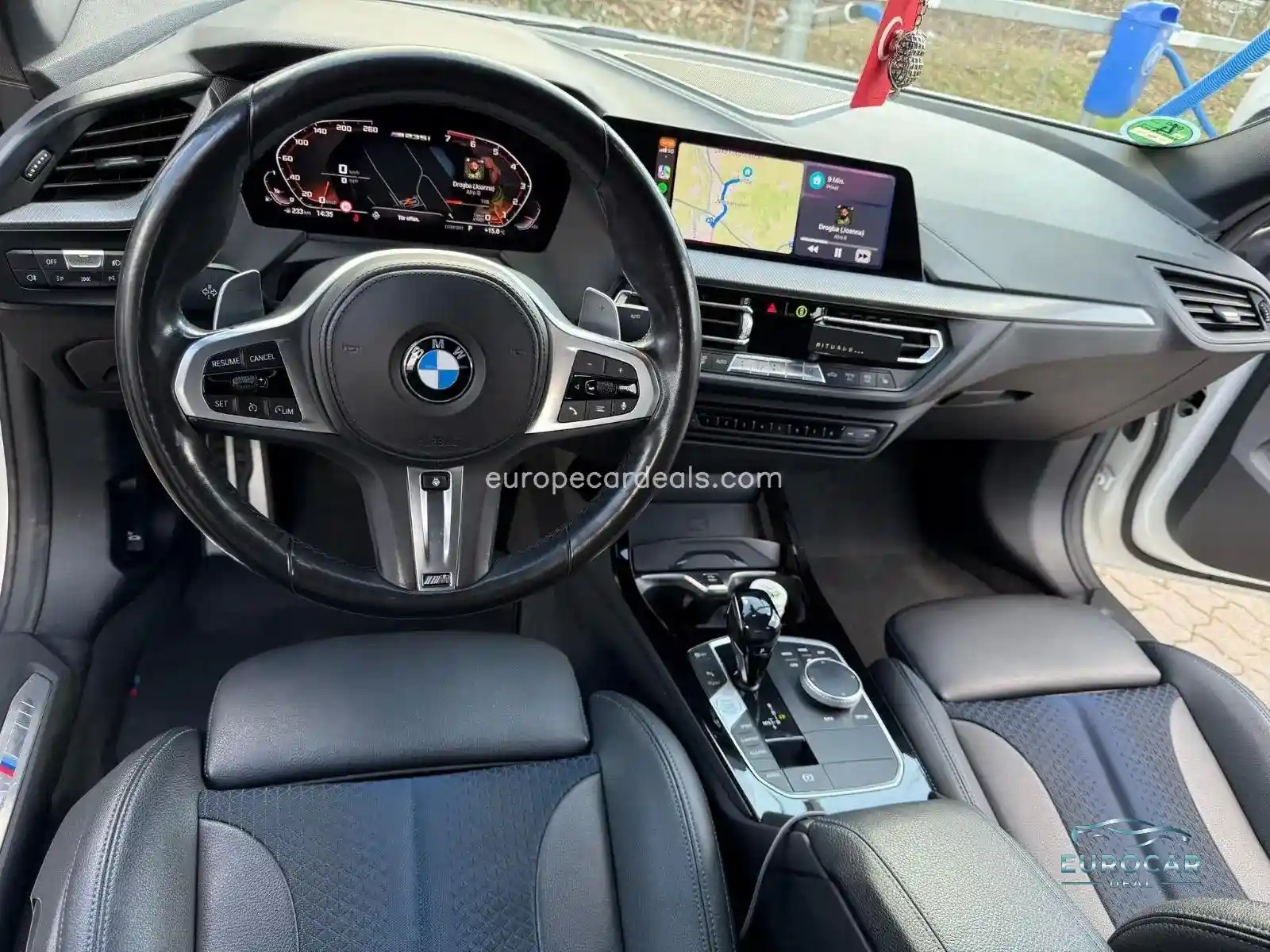 BMW M235