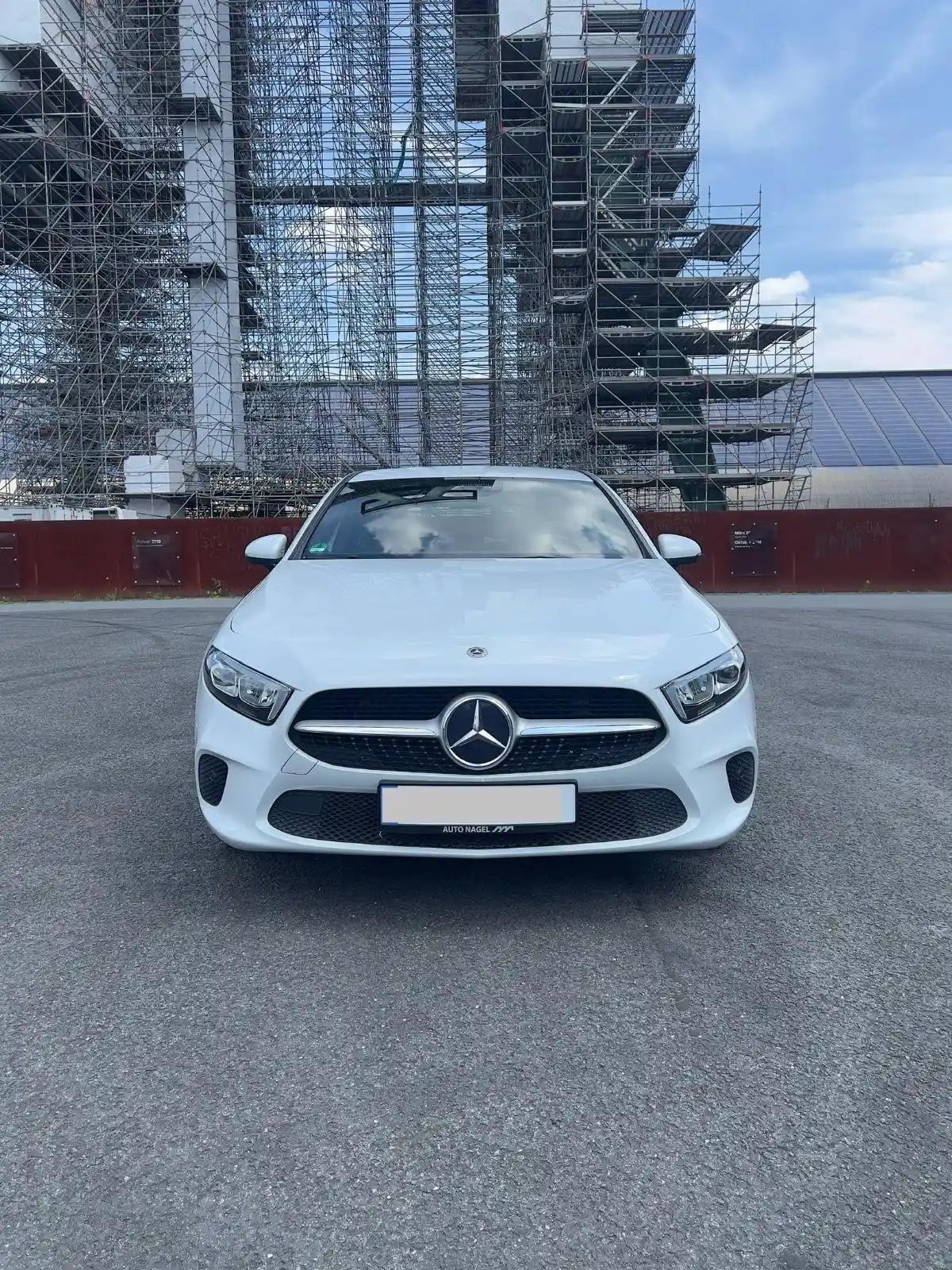 Mercedes-Benz A 180