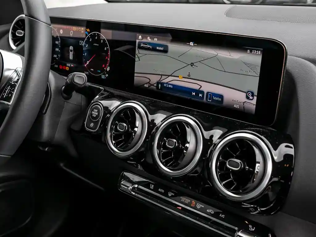 Mercedes-Benz B 200