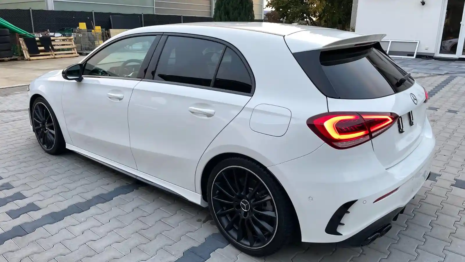 Mercedes-Benz A 35 AMG