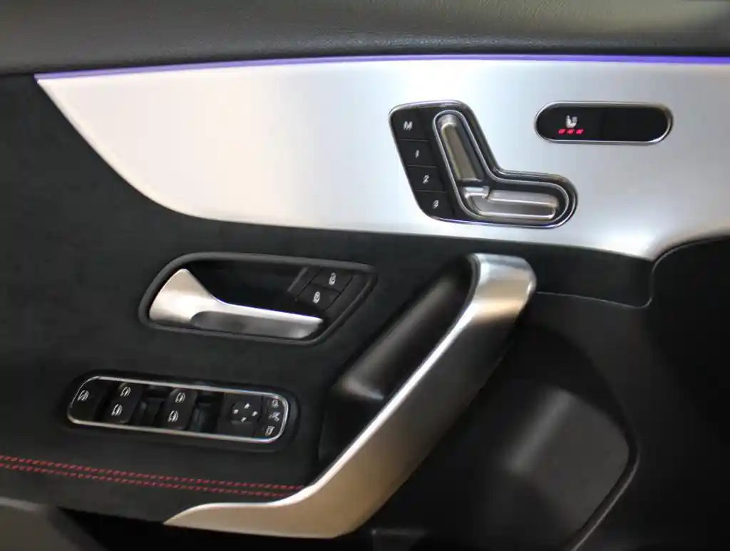Mercedes-Benz A 45 AMG