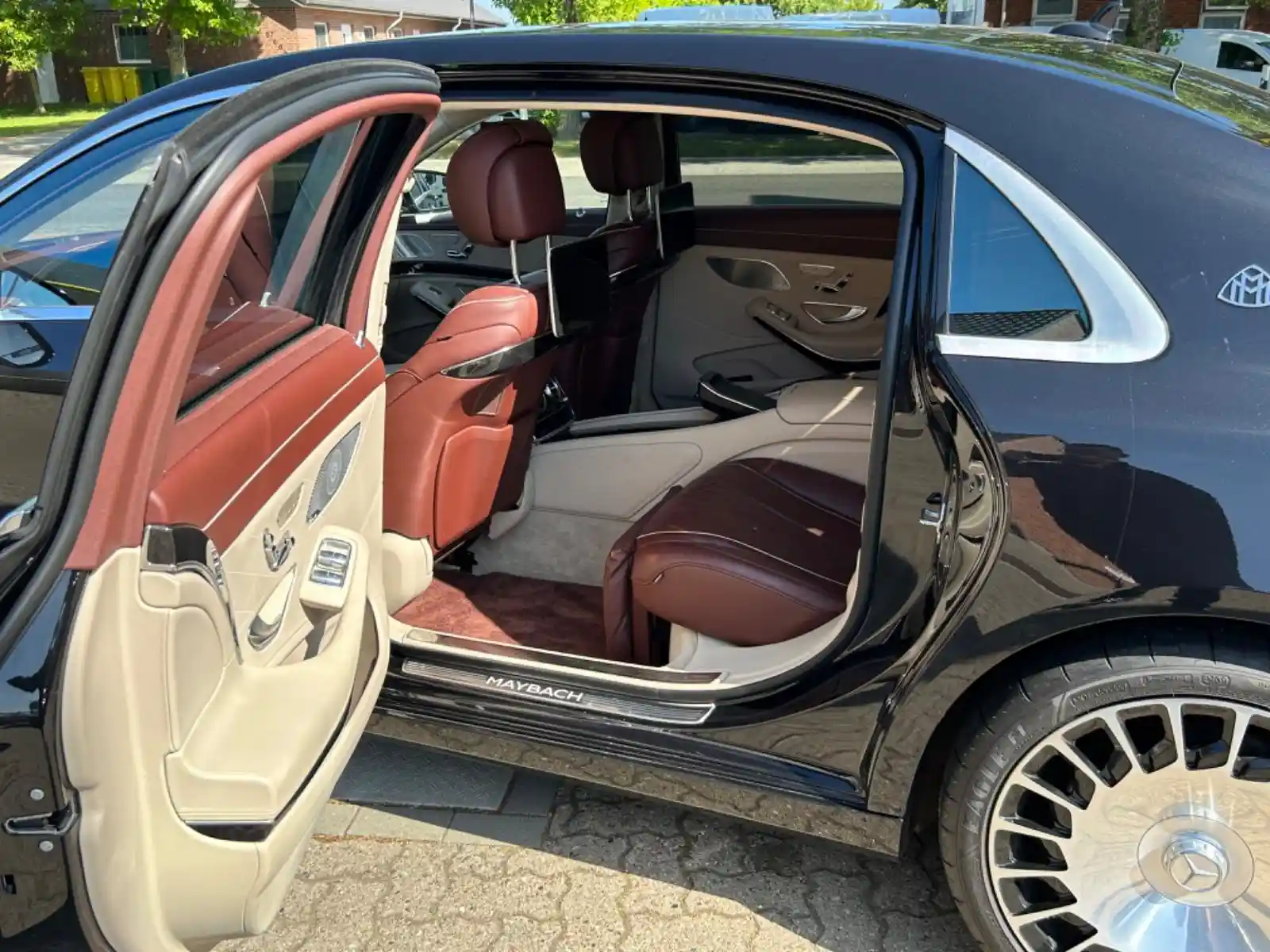 Mercedes-Benz S 560