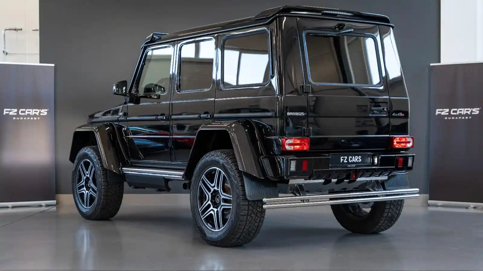 Mercedes-Benz G 500