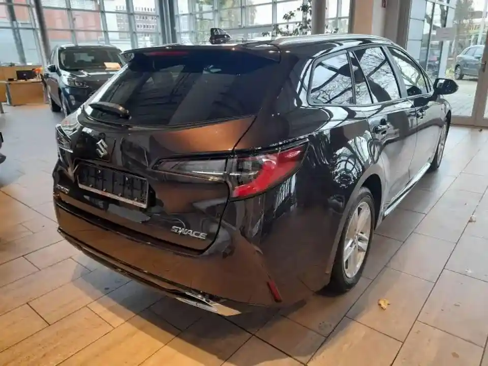 Suzuki Swace