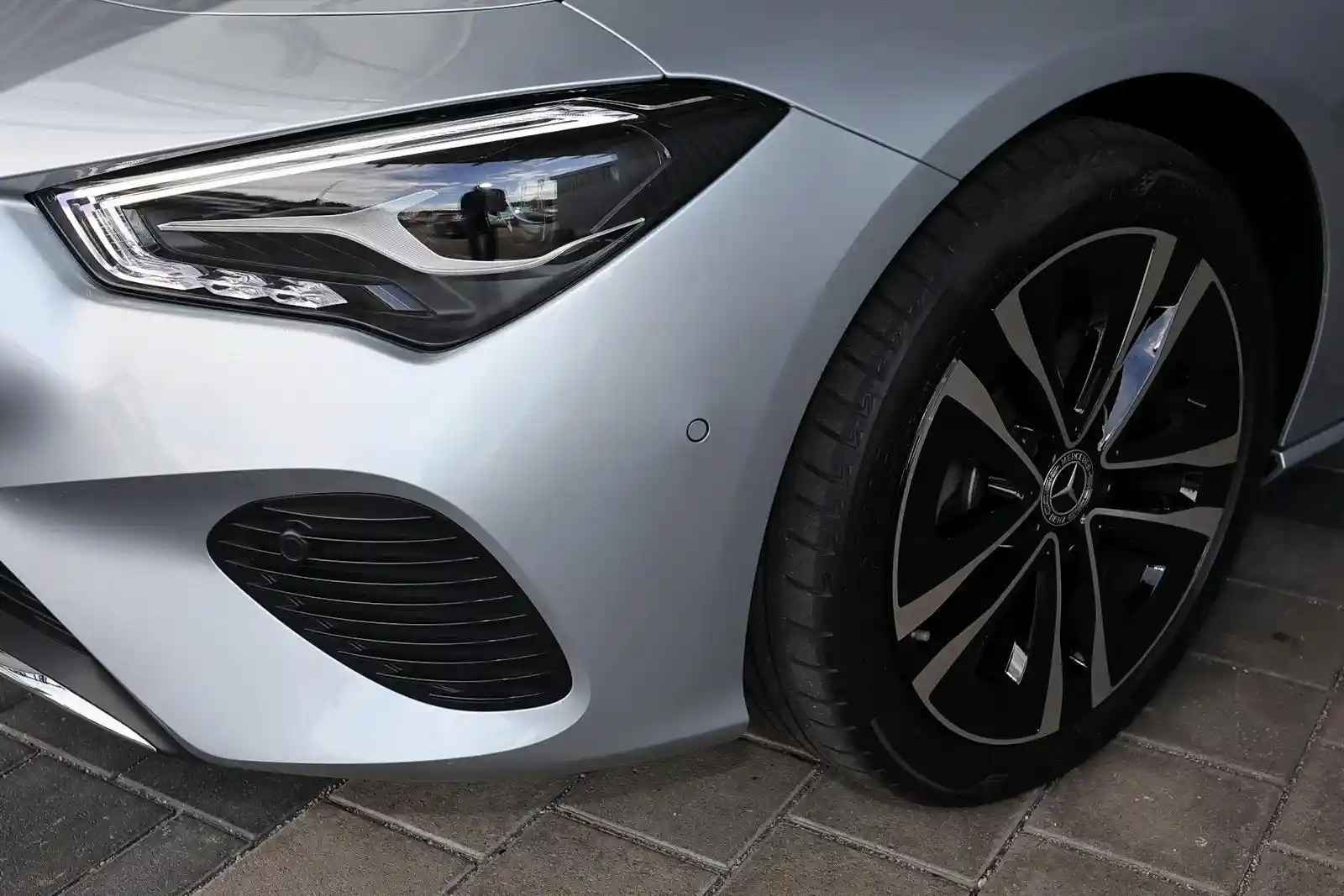 Mercedes-Benz CLA 180 Shooting Brake