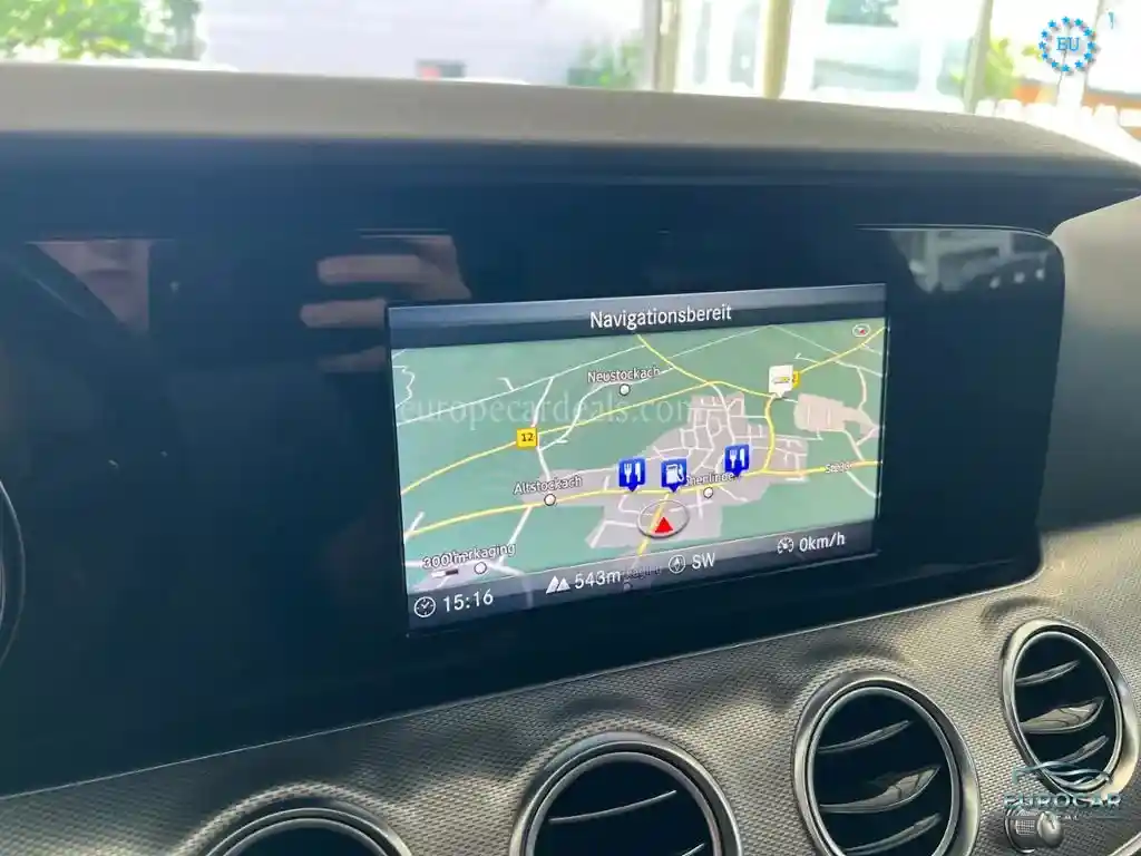 Mercedes-Benz E 220