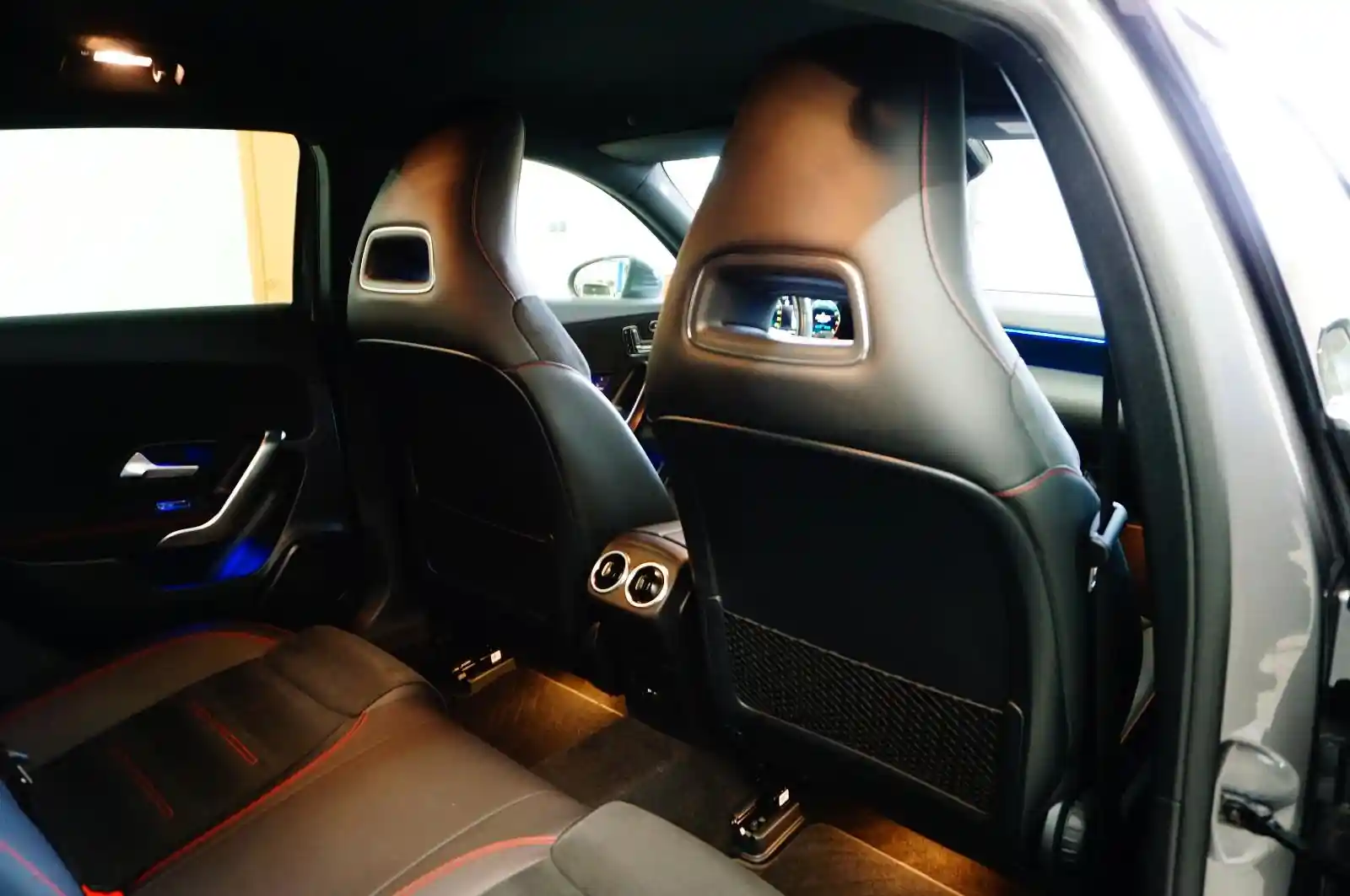 Mercedes-Benz A 35 AMG