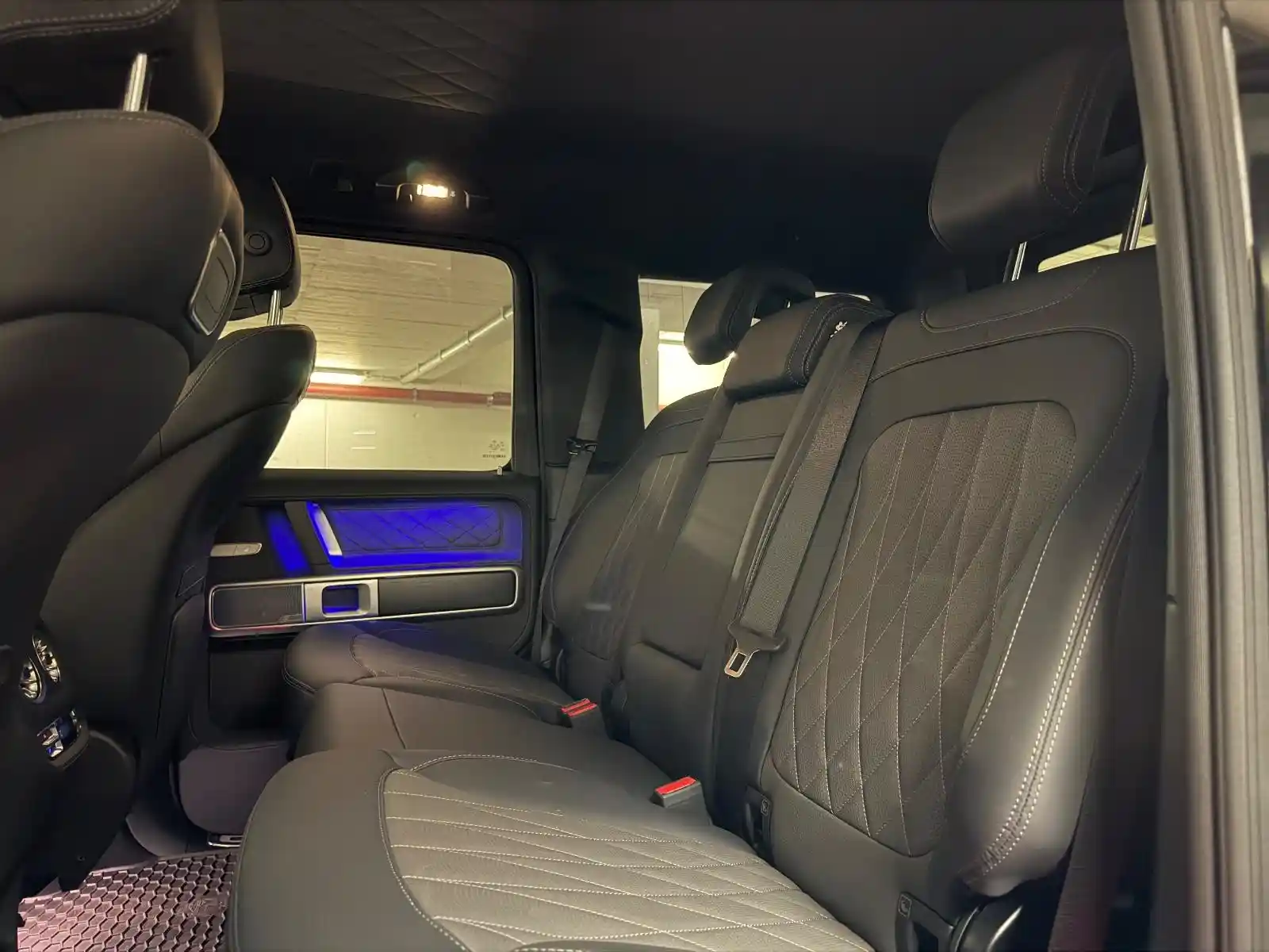 Mercedes-Benz G 500