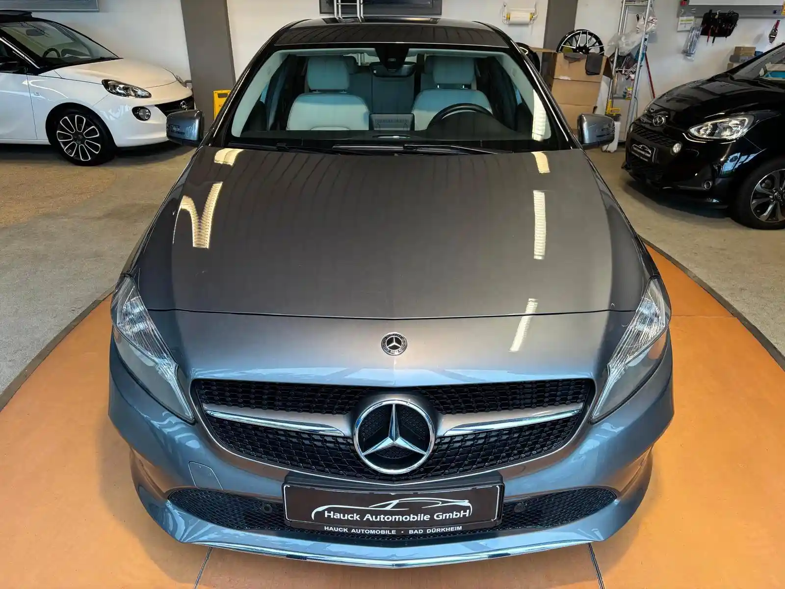 Mercedes-Benz A 180