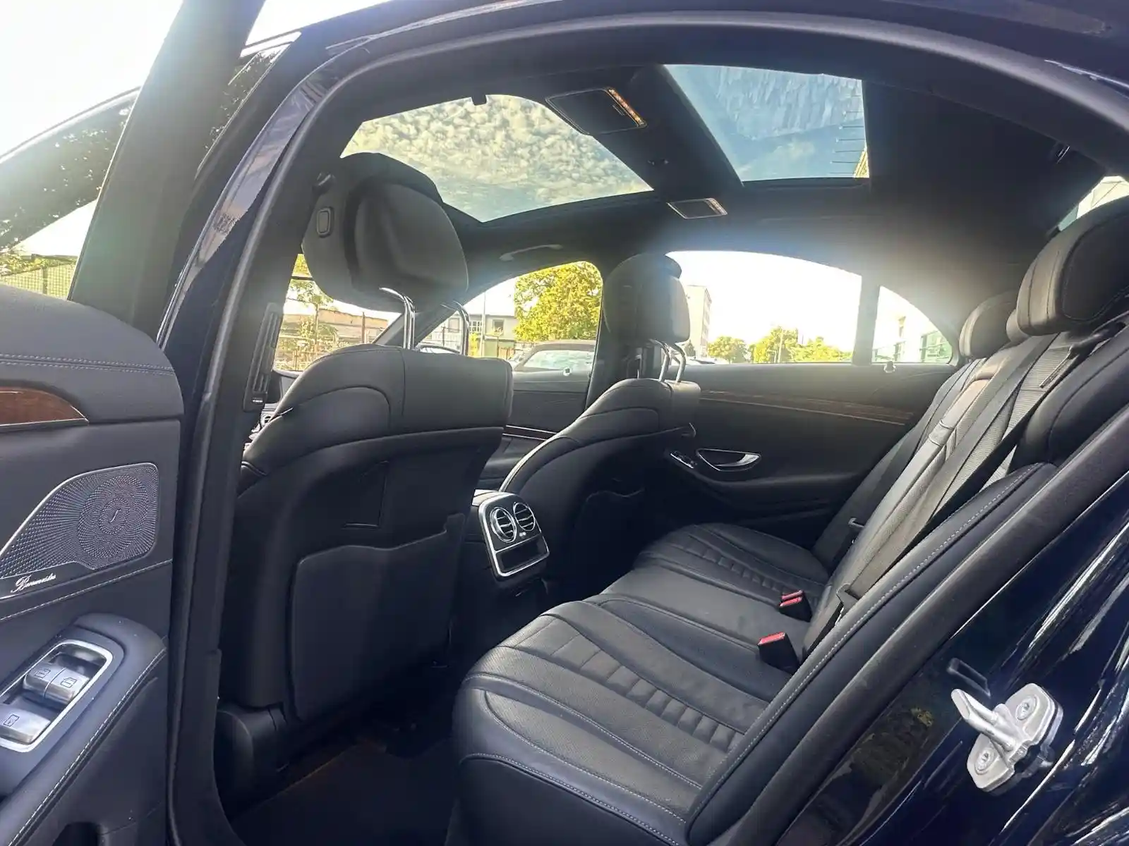 Mercedes-Benz S 400