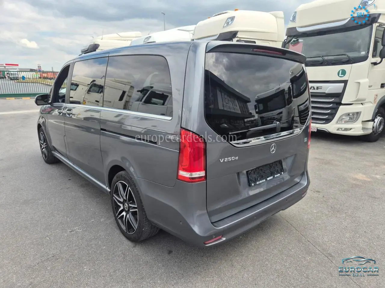 Mercedes-Benz V 250
