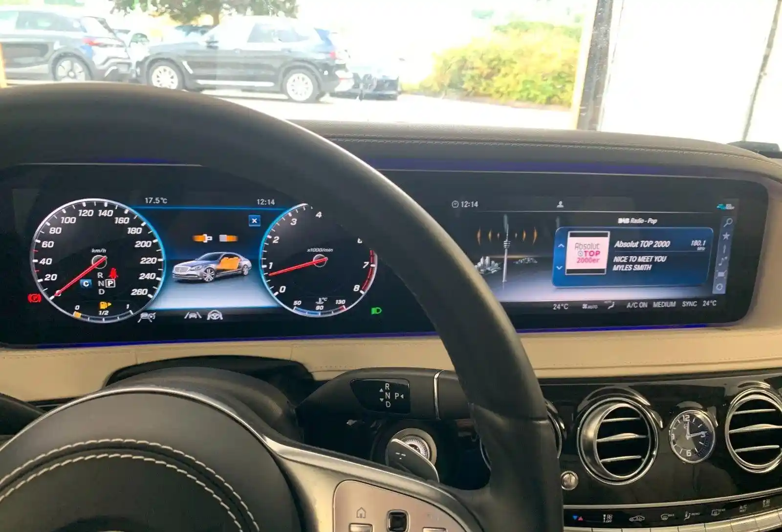 Mercedes-Benz S 560