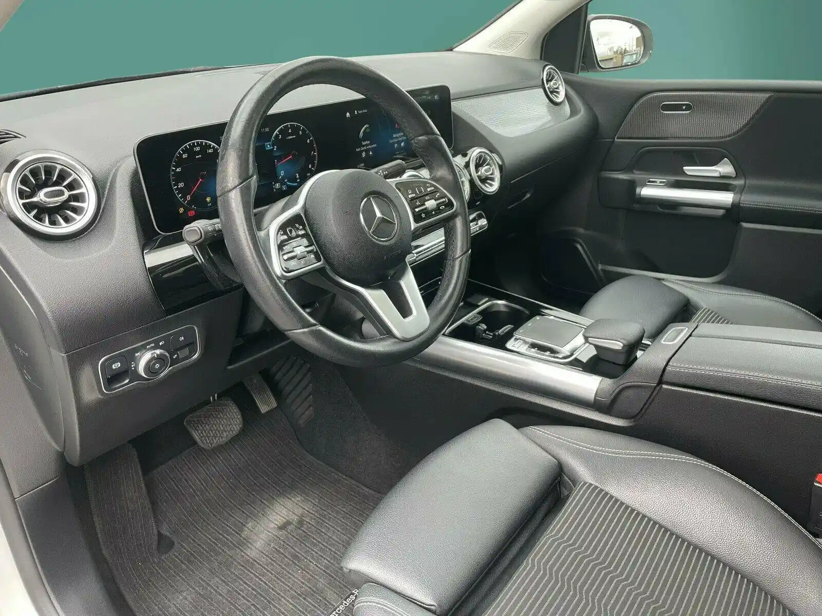 Mercedes-Benz B 200