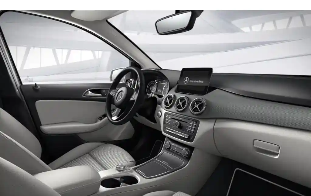 Mercedes-Benz B 180