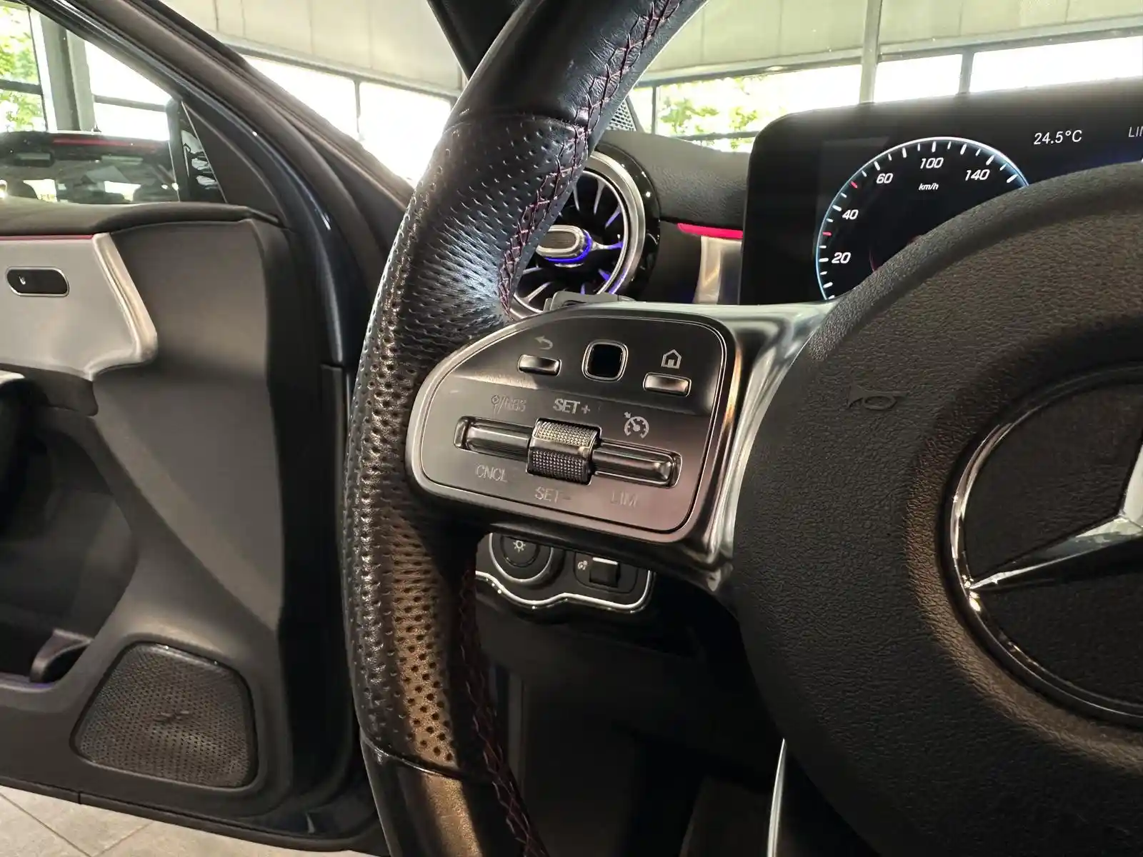 Mercedes-Benz A 220