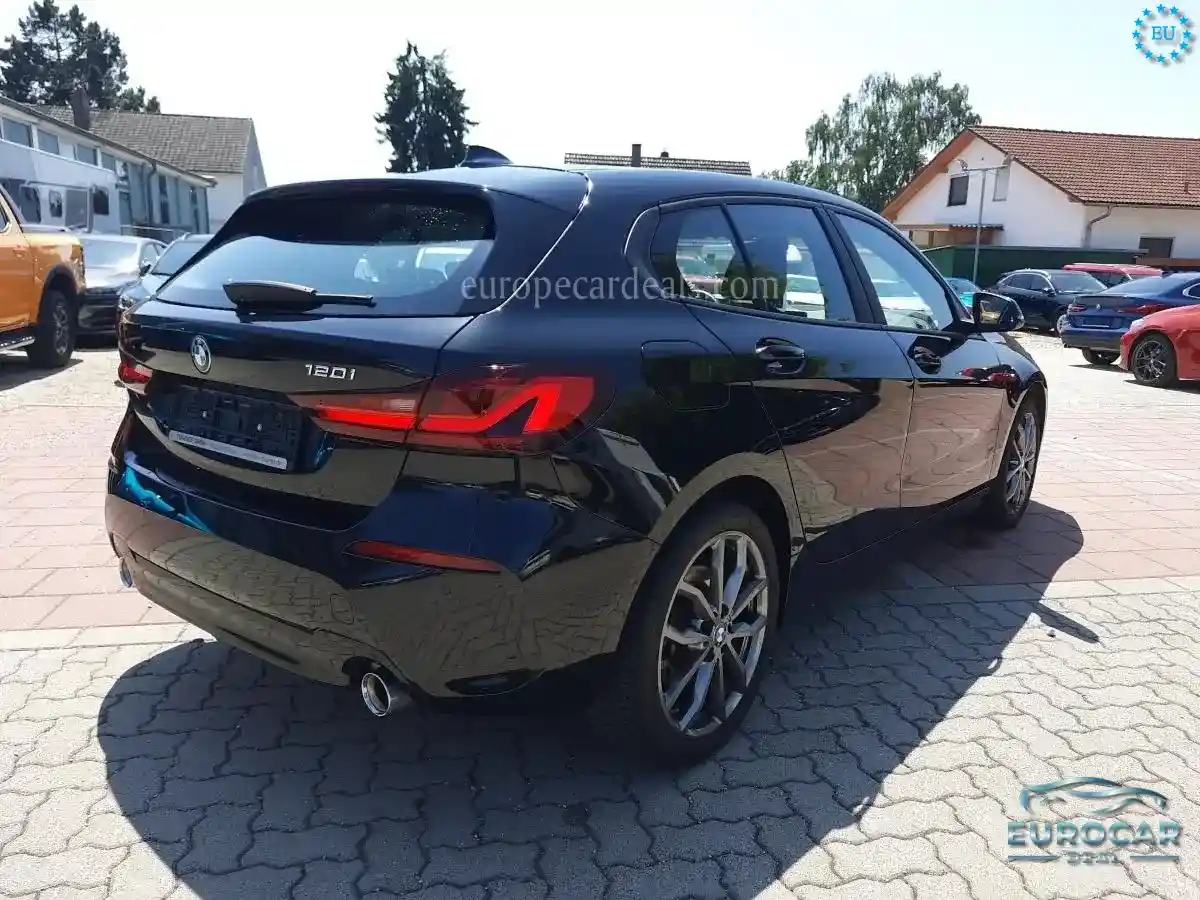 BMW 120