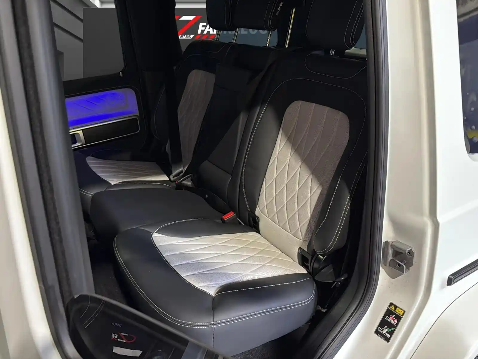 Mercedes-Benz G 500
