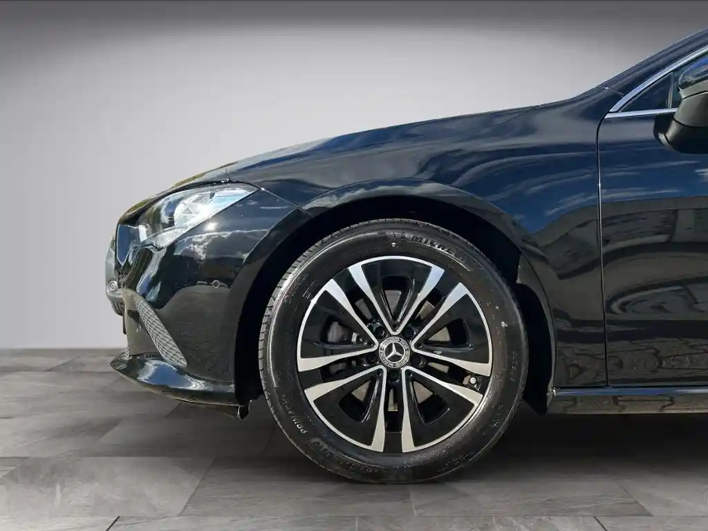 Mercedes-Benz CLA 200 Shooting Brake