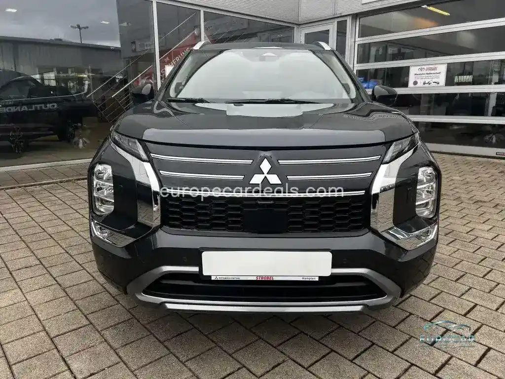 Mitsubishi Plug-in Hybrid Outlander