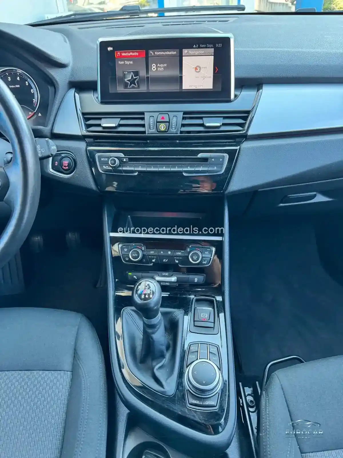 BMW 218
