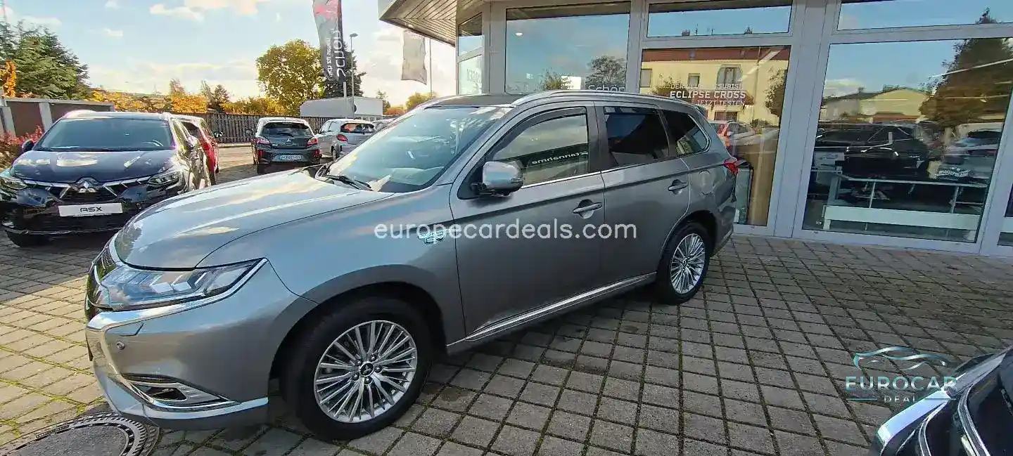Mitsubishi Plug-in Hybrid Outlander