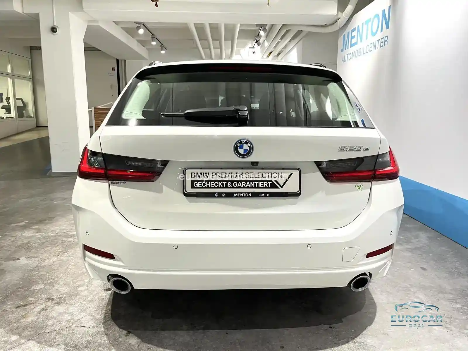 BMW 320