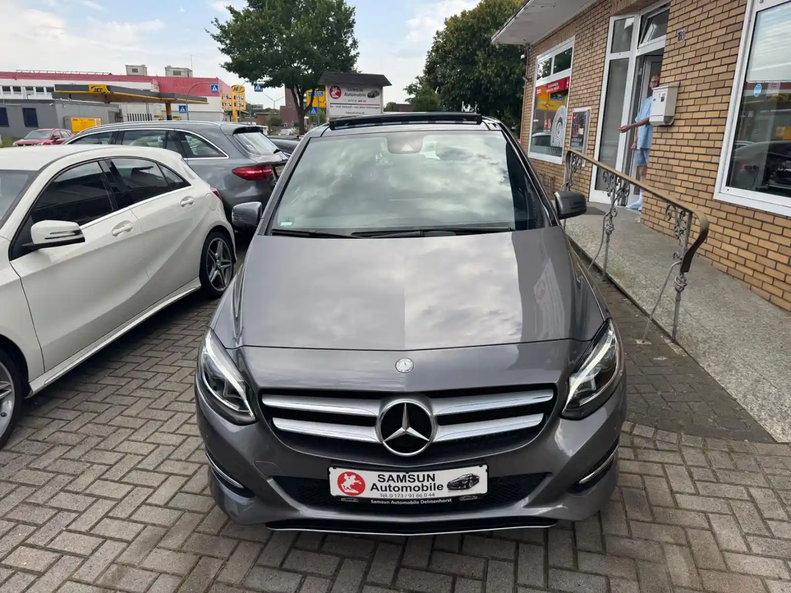 Mercedes-Benz B 200