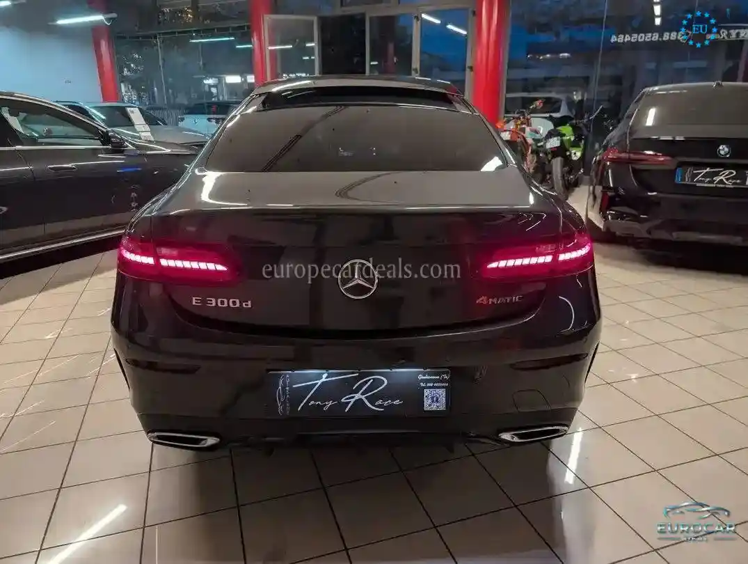 Mercedes-Benz E 300