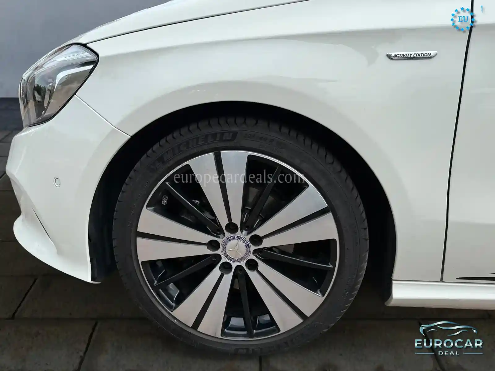 Mercedes-Benz A 220