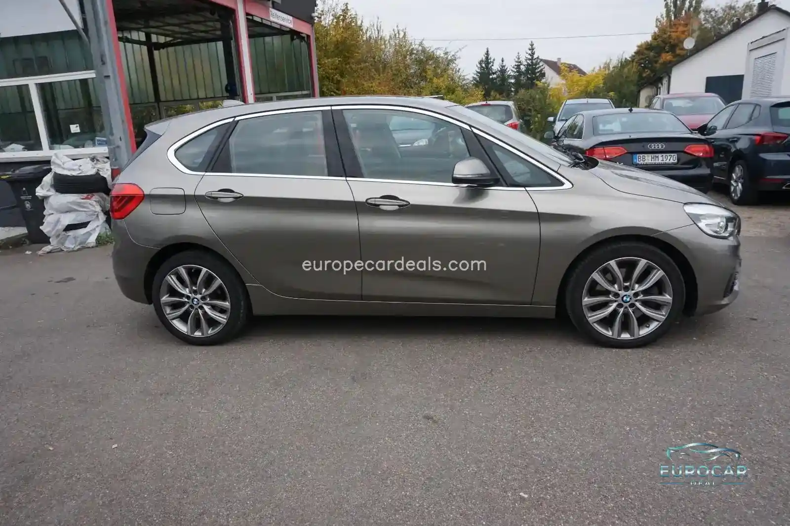 BMW 225