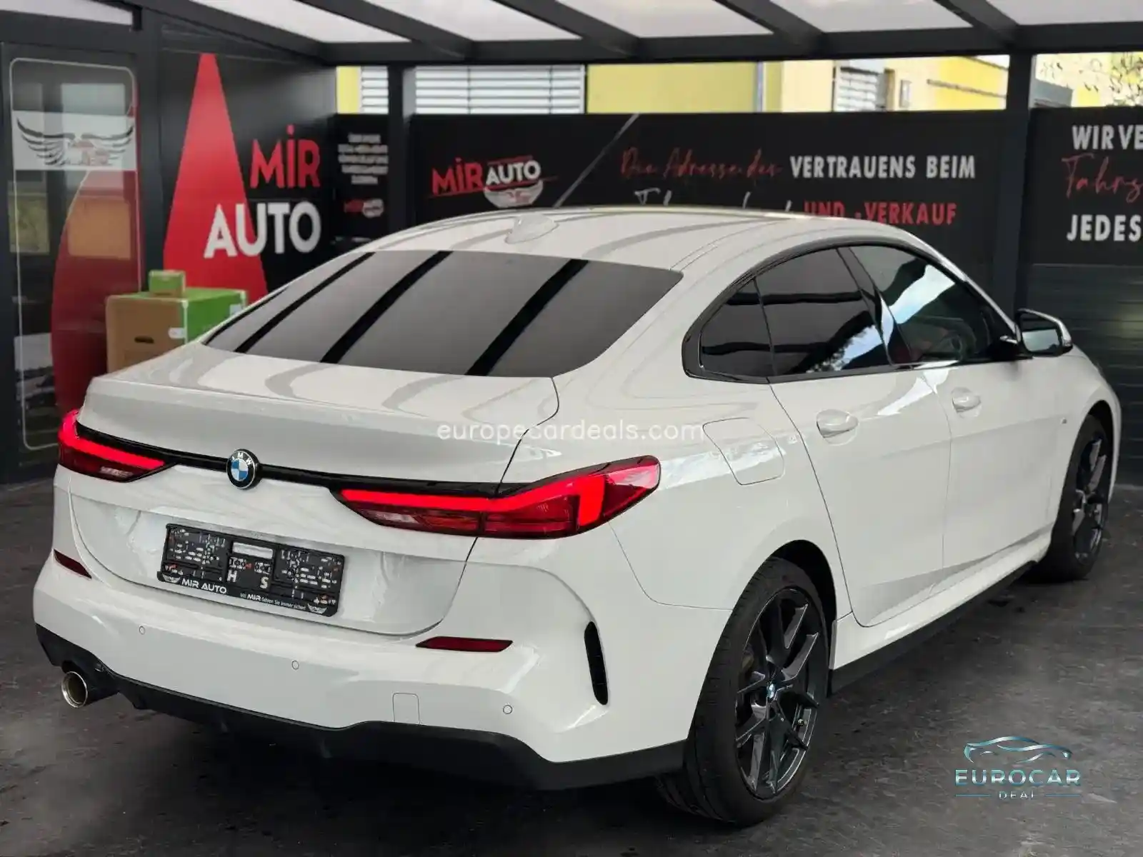 BMW 218