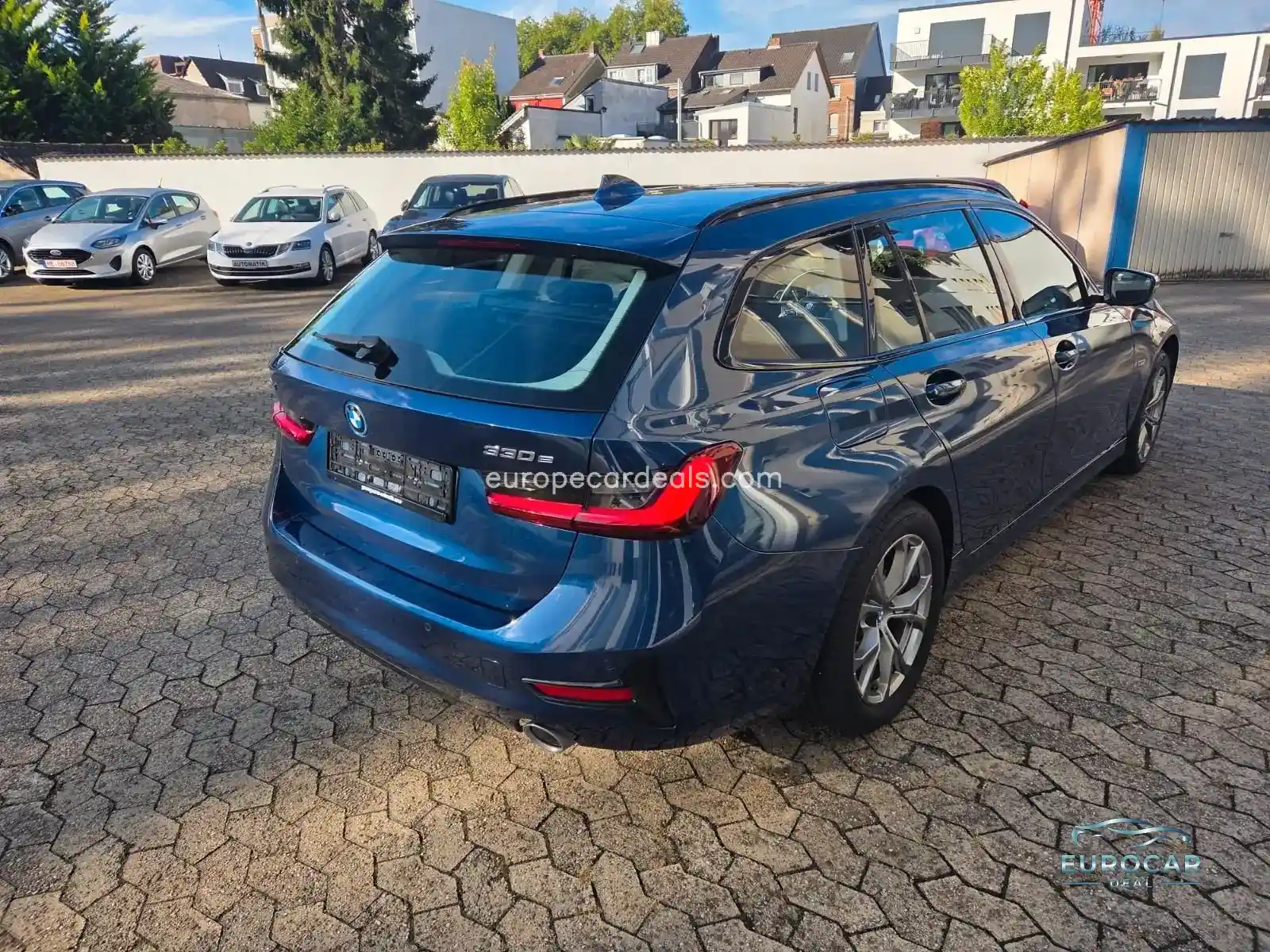 BMW 330