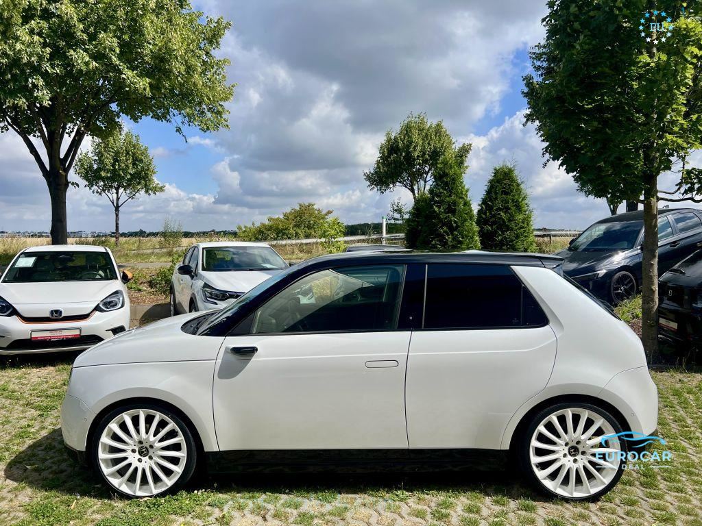 Honda e