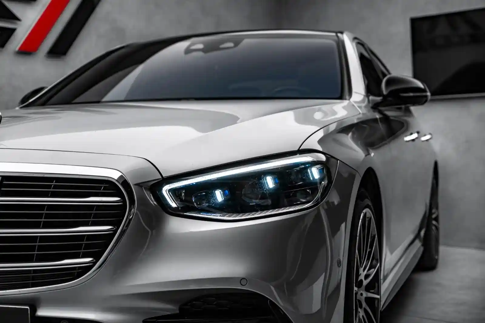 Mercedes-Benz S 400