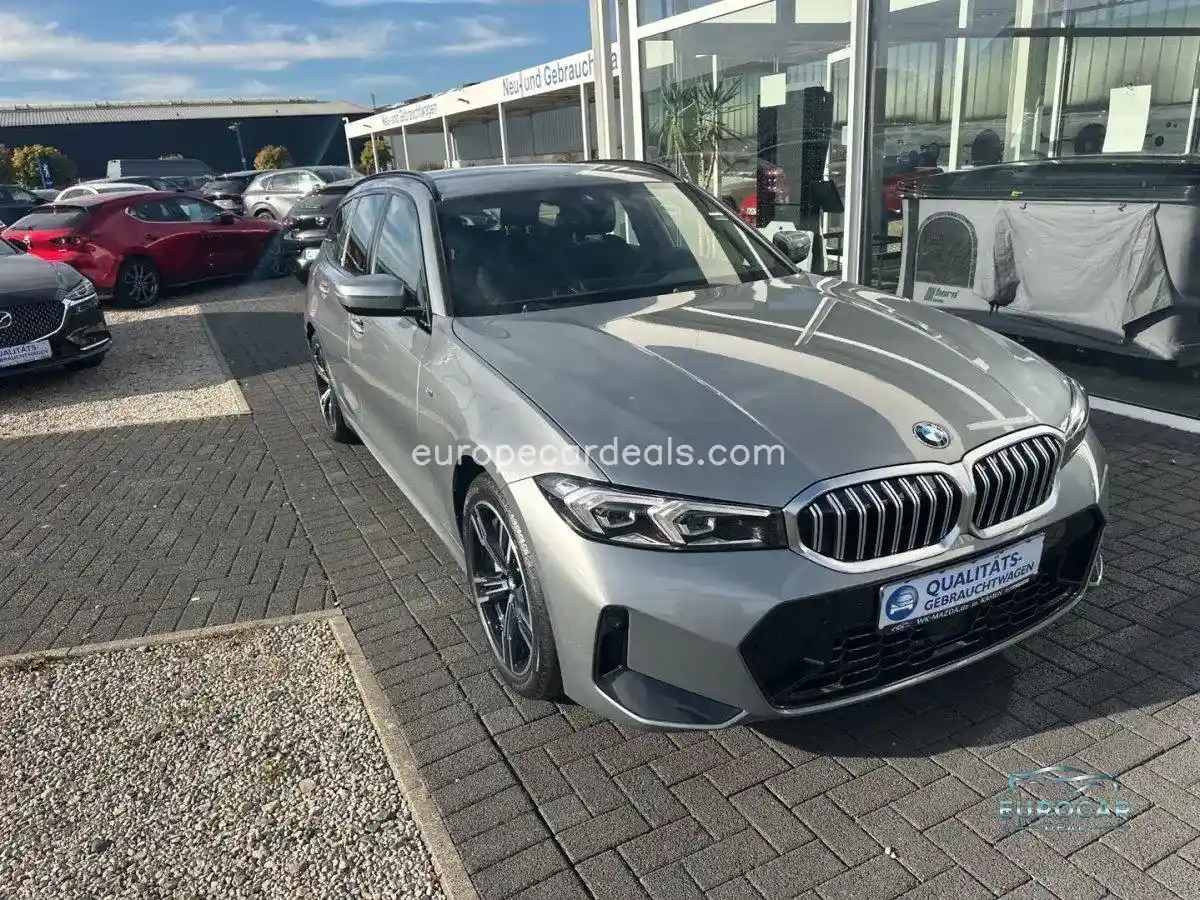 BMW 330